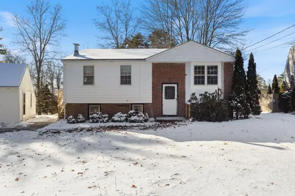 1 Lakeshore Drive, Seabrook, NH 03874