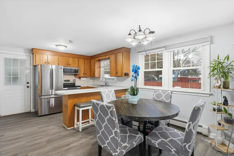 8 Crest Drive, Somersworth, NH 03878 - Image #3