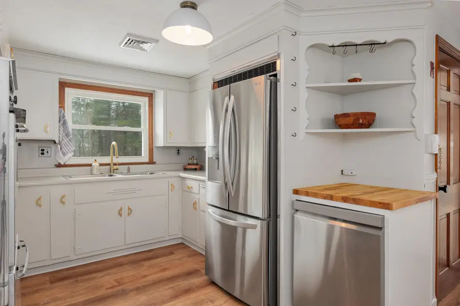 5 Maple Avenue, Atkinson, NH 03811 - Image #2