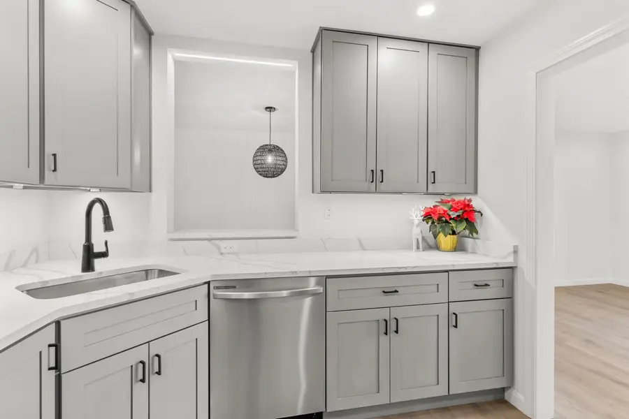 2 Scituate Place #1, Merrimack, NH 03054 - Image #2