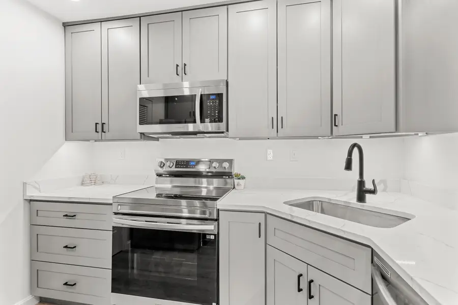 2 Scituate Place #1, Merrimack, NH 03054 - Image #3