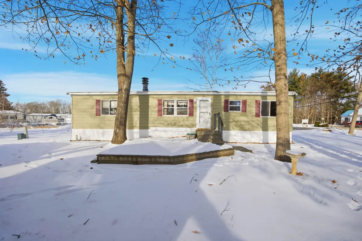 97 Linden Street #4, Exeter, NH 03833 - Image #1