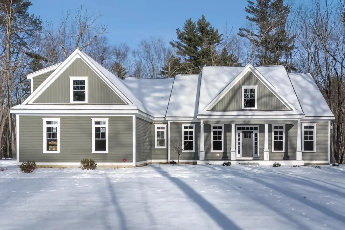2 Deer Run, East Kingston, NH 03827 - Image #1
