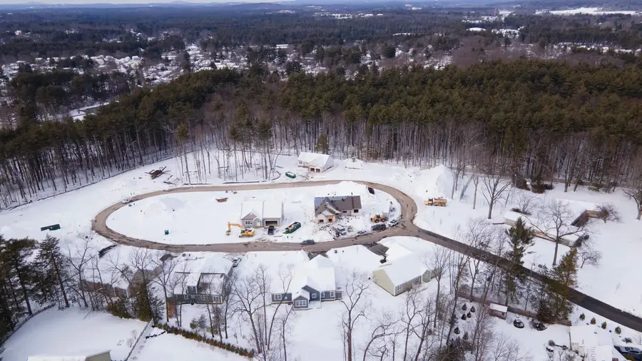 16 Juliana Avenue, Nashua, NH 03064 - Image #2