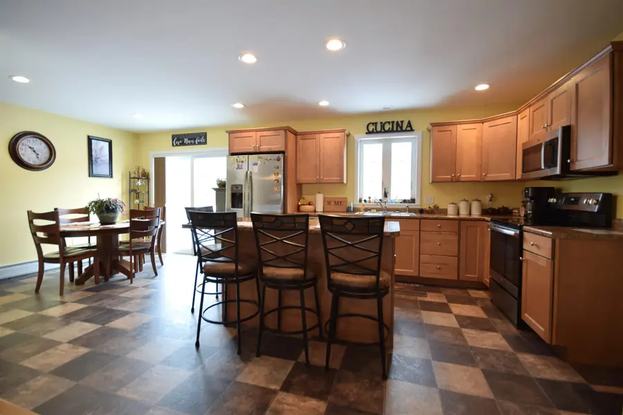 86 Reynolds Road, Grand Isle, VT 05458 - Image #2