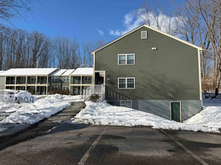 83 Cricketbrook Avenue, Dover, NH 03820 - Image #3