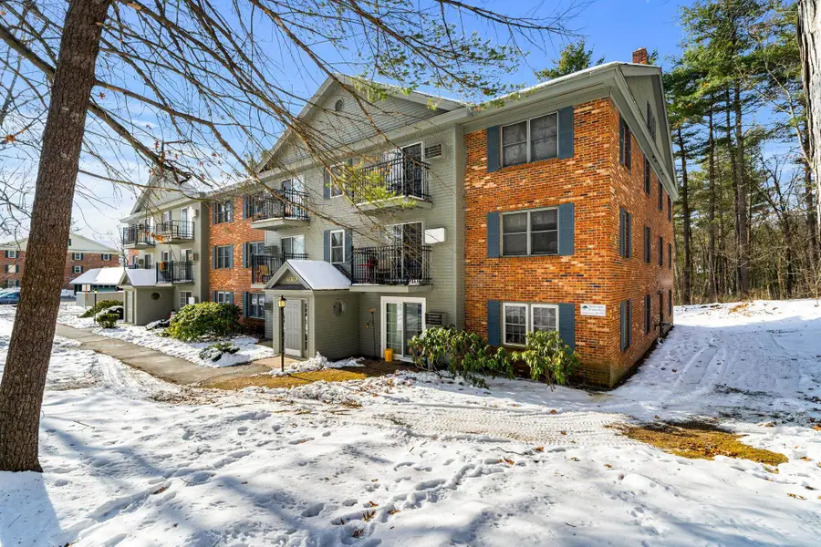 7 Saint James Place #724, Nashua, NH 03062 - Image #3