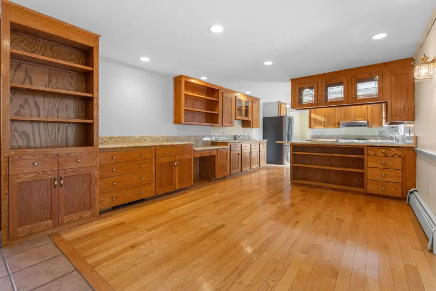 12 Fairway Drive, Amherst, NH 03031 - Image #2