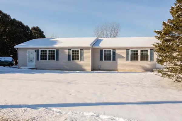 525-527 Mill Pond Road, Colchester, VT 05446