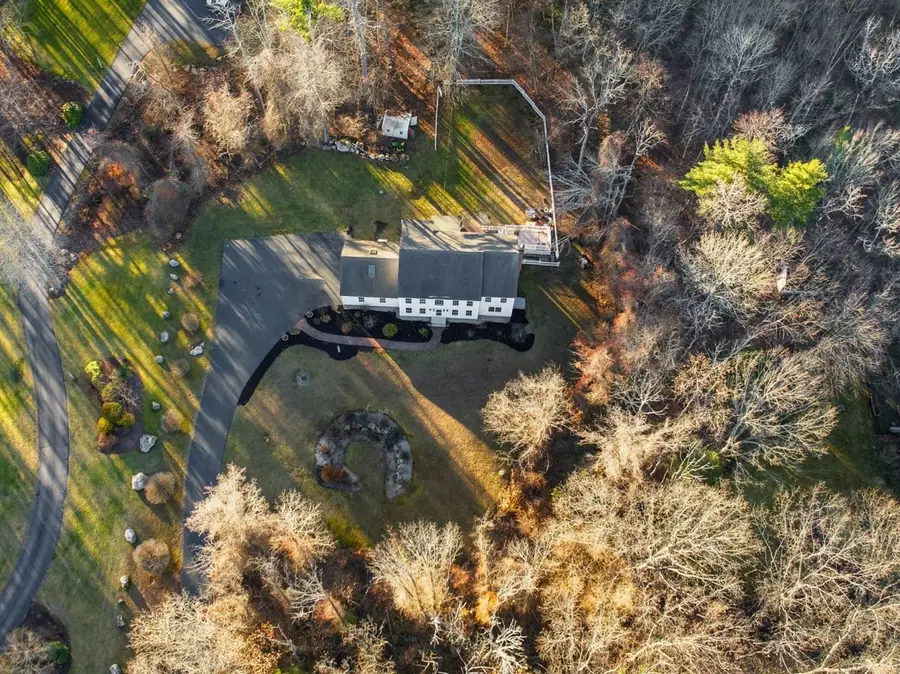 18 Holbrook Road, Bedford, NH 03110 - Image #2