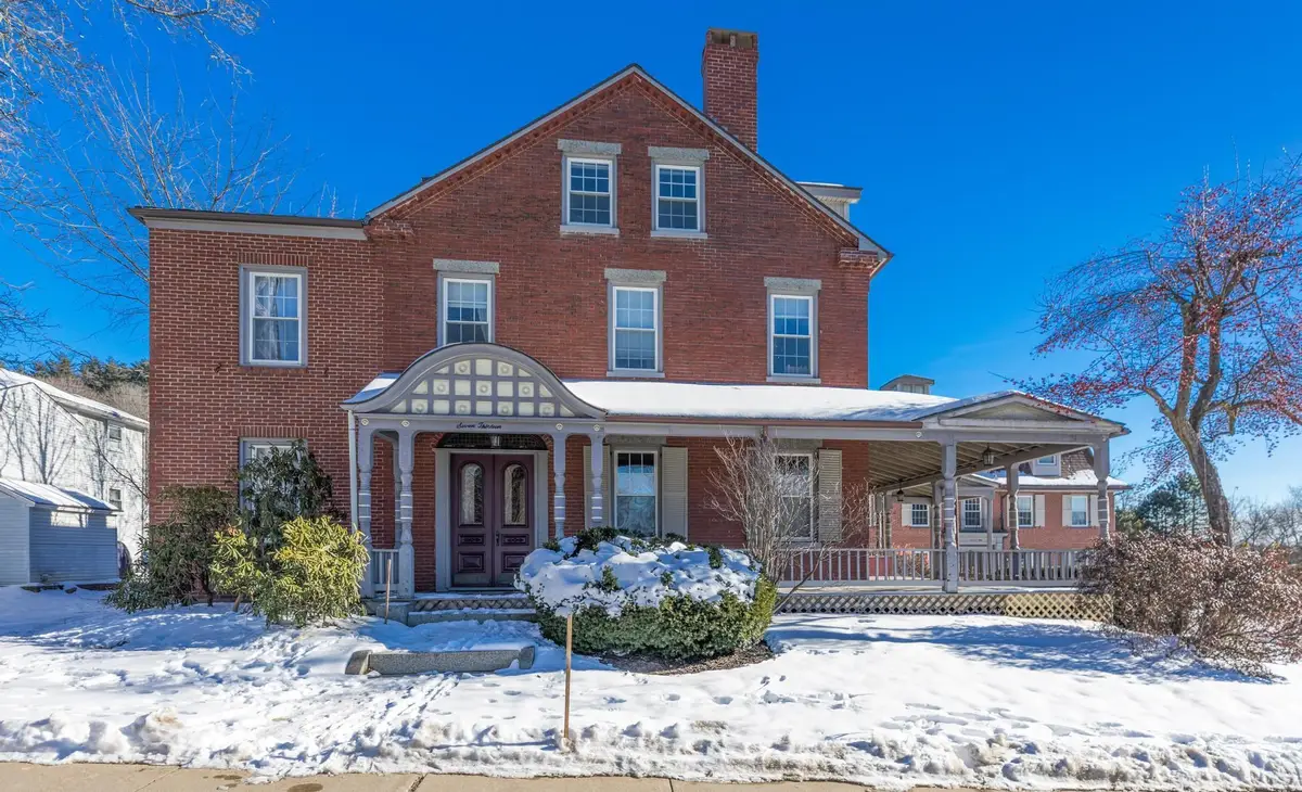 713 Central Avenue #Unit 3, Dover, NH 03820-0000 - Image #1