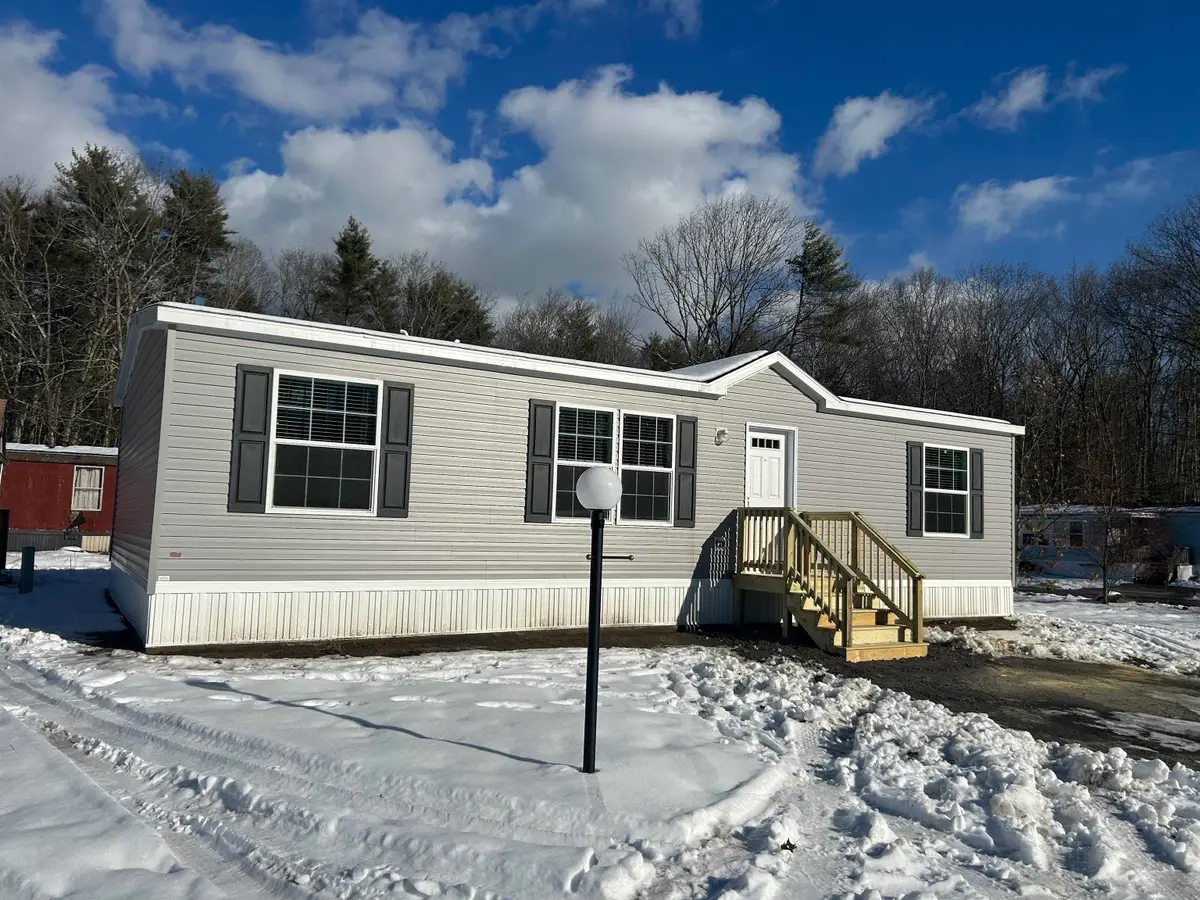 11 Country Ridge Park, Rochester, NH 03867 - Image #1