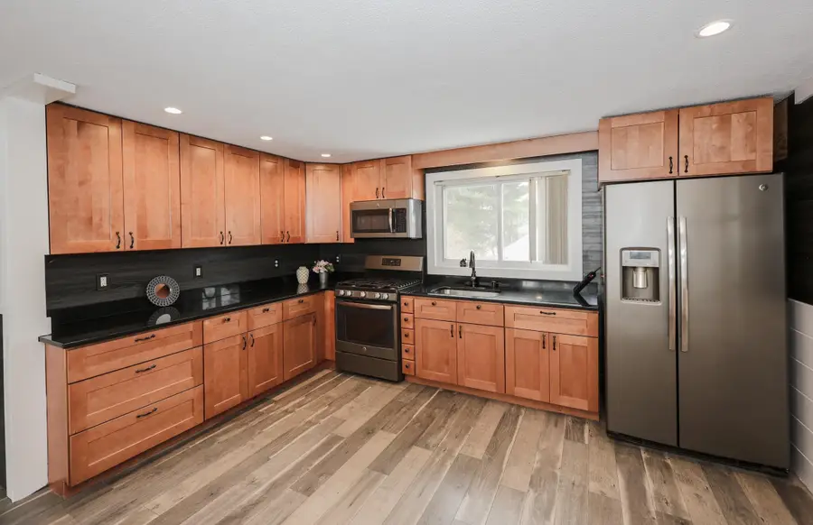 4 E Street, Hudson, NH 03051 - Image #2