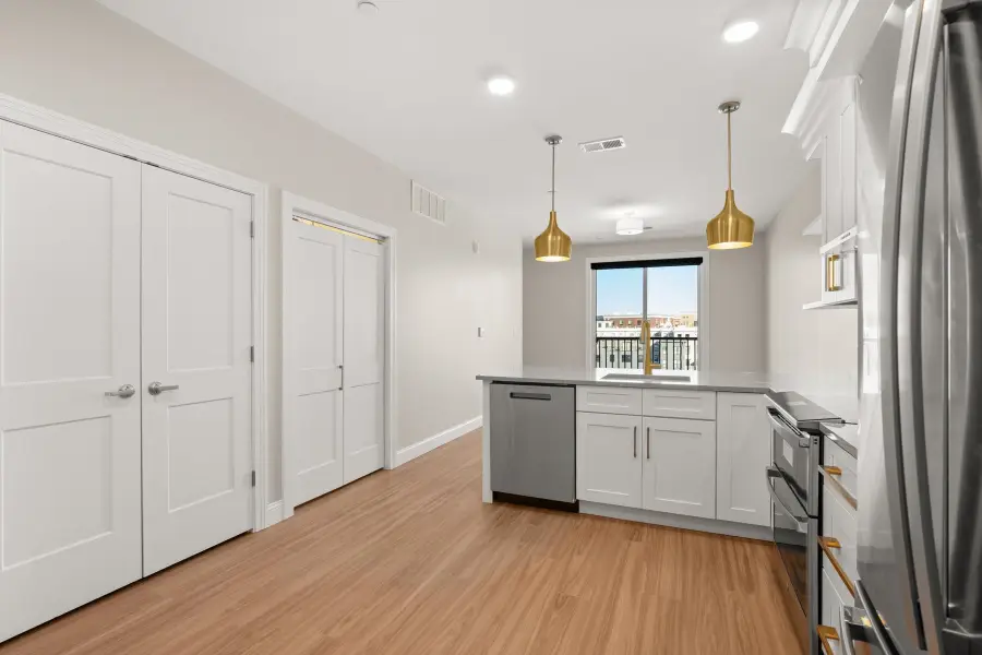 99 Foundry Place #412, Portsmouth, NH 03801 - Image #2