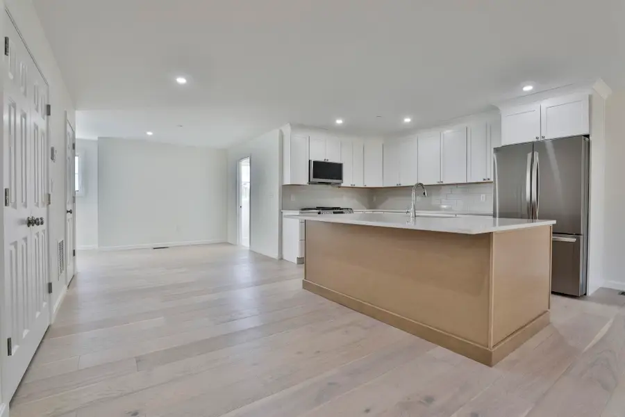 13 Autumn Lane, Raymond, NH 03077 - Image #2