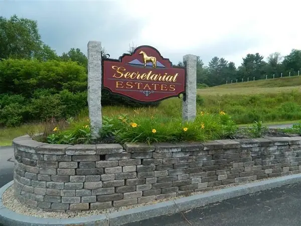 118 Secretariat Way #104, Rochester, NH 03867