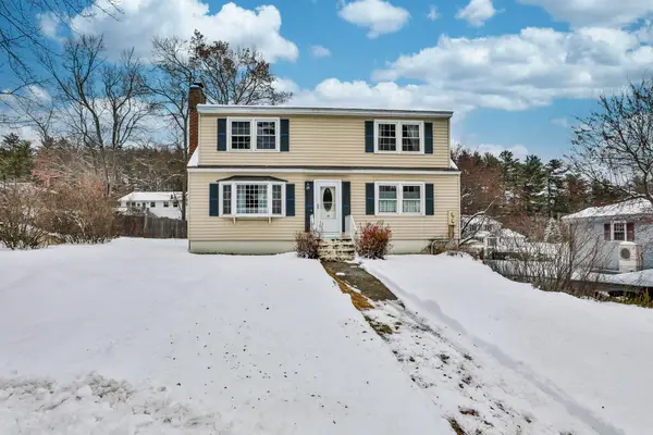 11 Vespa Lane, Nashua, NH 03064-1164