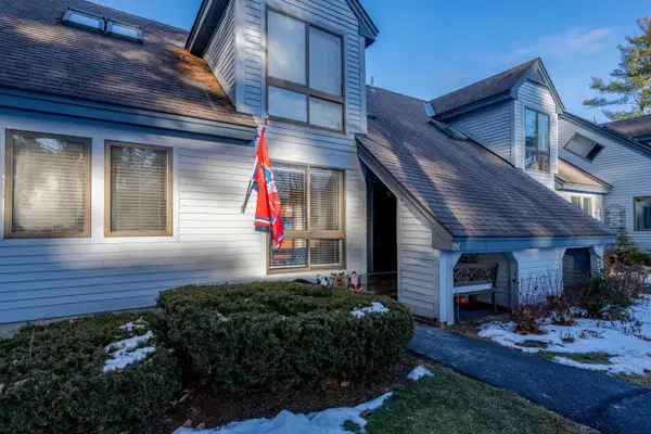 111 Lakeland Drive, Hartford, VT 05059