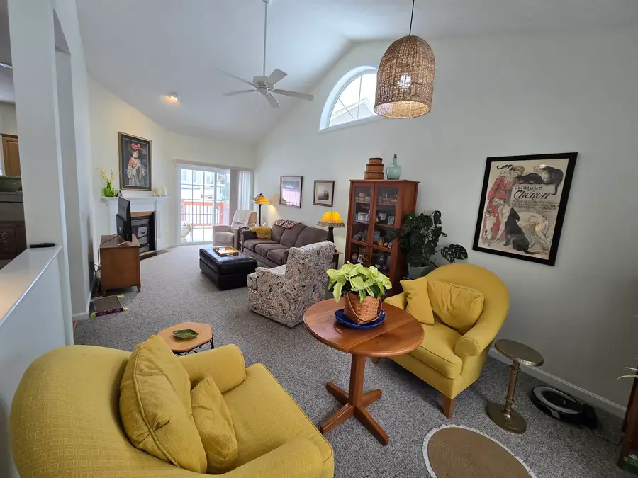 33 Old Stage Road #34, Litchfield, NH 03052 - Image #3