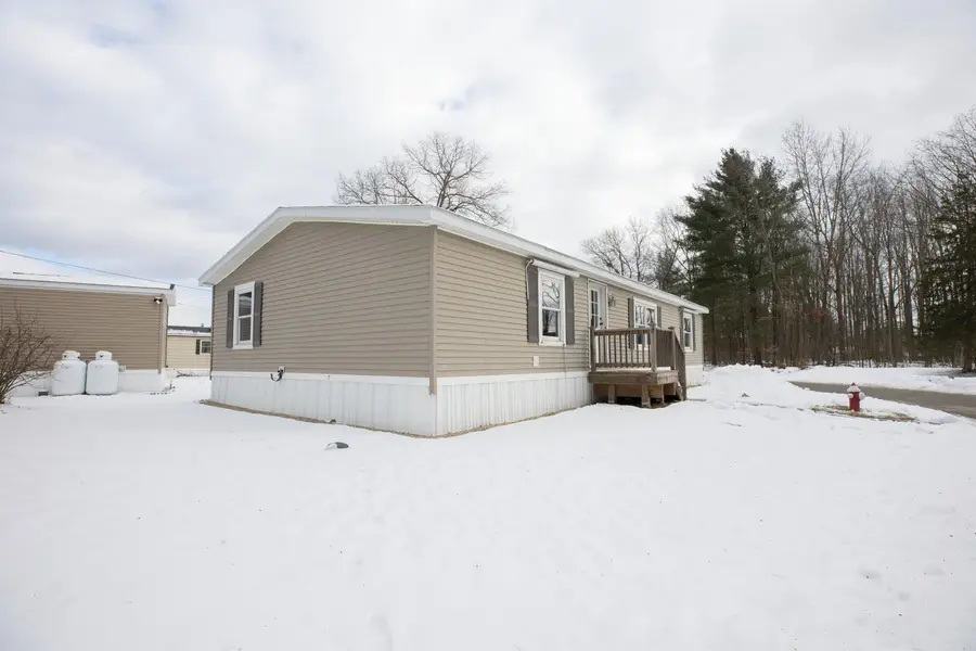 545 Elm Street #10, Milford, NH 03055 - Image #2