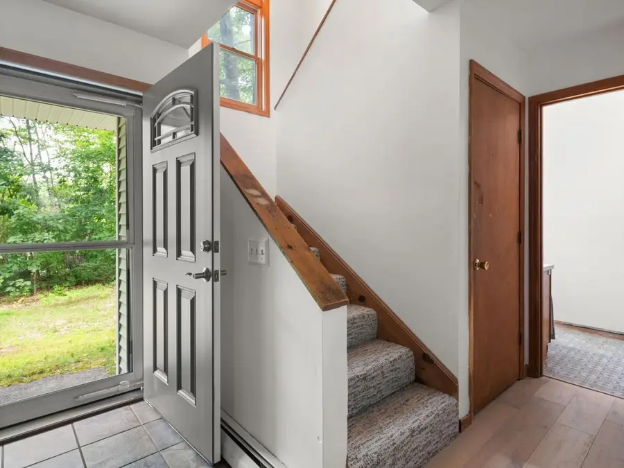 26A Woods End Drive, Essex Junction, VT 05452 - Image #3