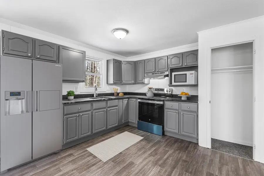 15 Davis Drive, Center Barnstead, NH 03225 - Image #3