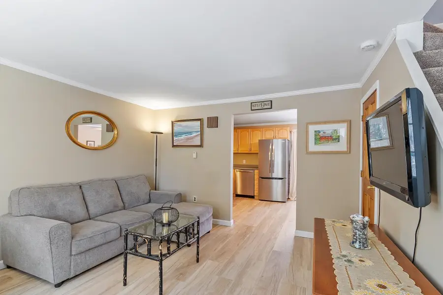 25 Hampton Road #B1, Exeter, NH 03833 - Image #3