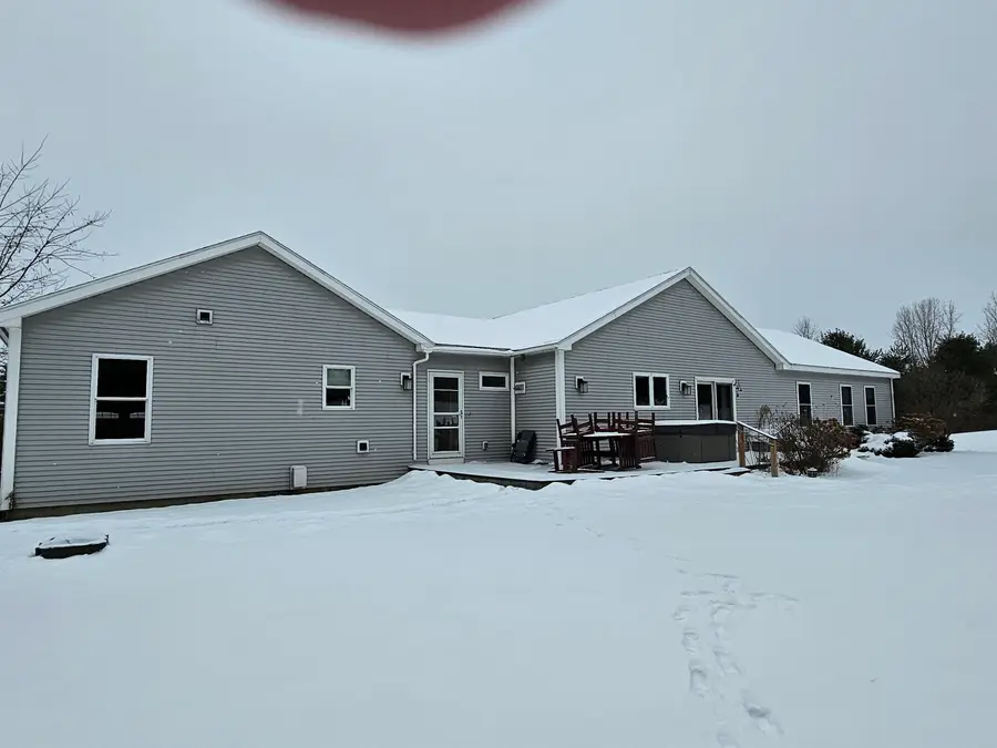 647 Covered Bridge Road, North Ferrisburgh, VT 05473 - Image #3