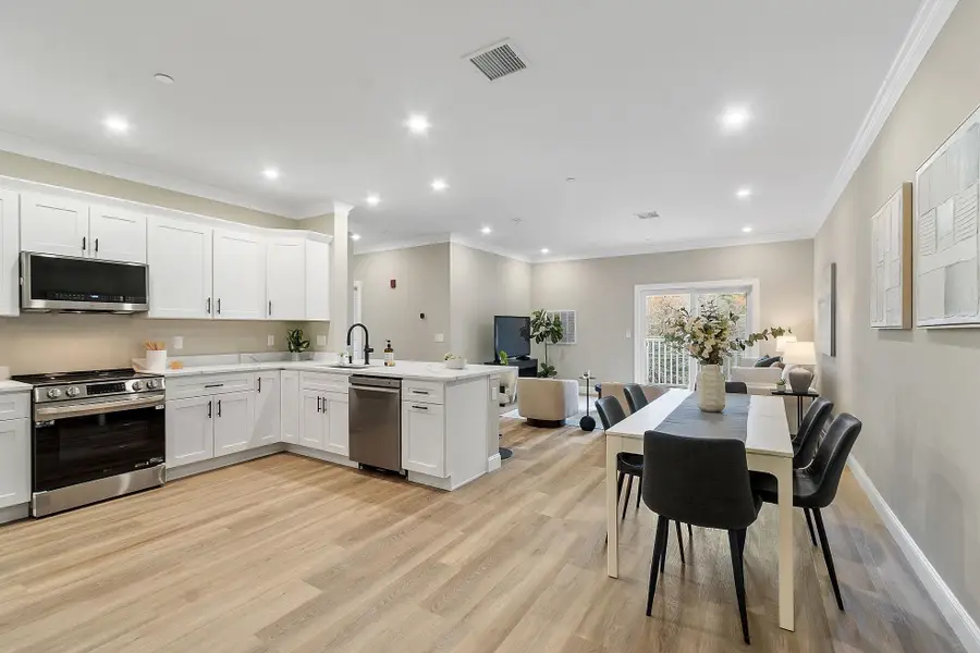 10100 S Willow Street #213, Manchester, NH 03103 - Image #3