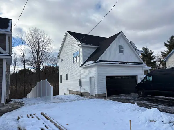 153 garvin Avenue, Manchester, NH 03109