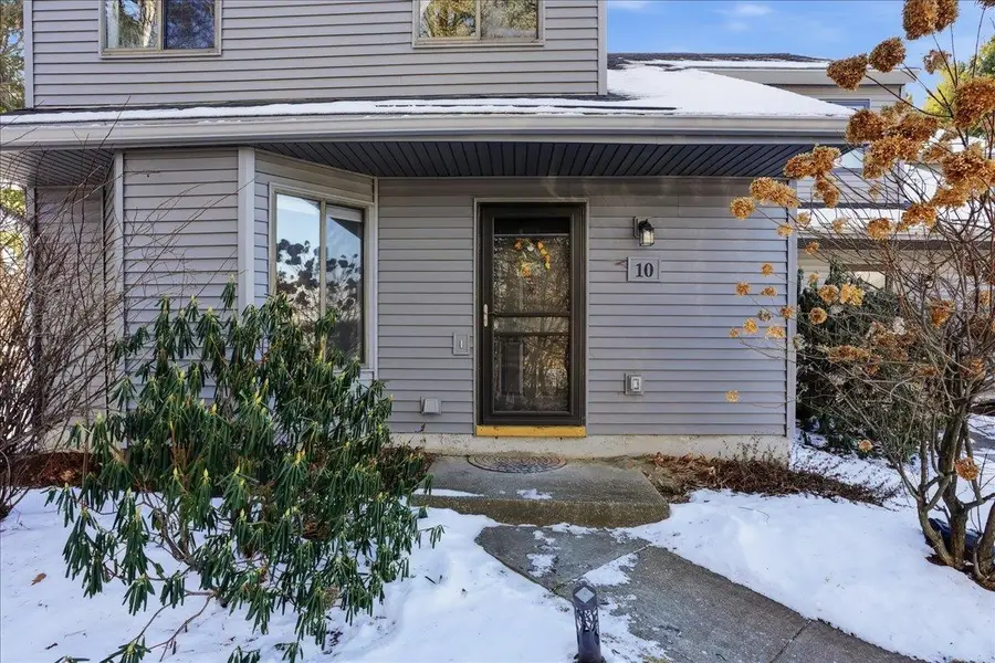 10 Chelsea Circle, South Burlington, VT 05403 - Image #3