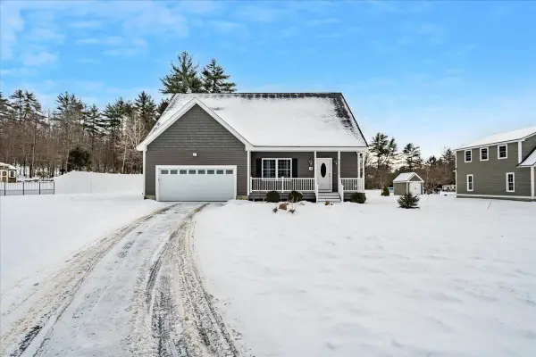 18 Memory Lane, Loudon, NH 03307