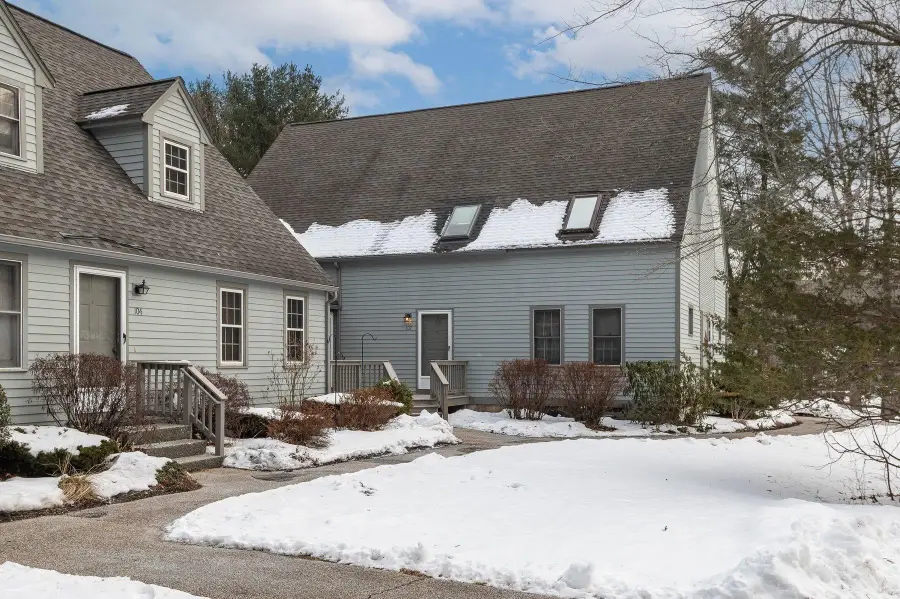 107 Glengarry Drive, Stratham, NH 03885 - Image #2
