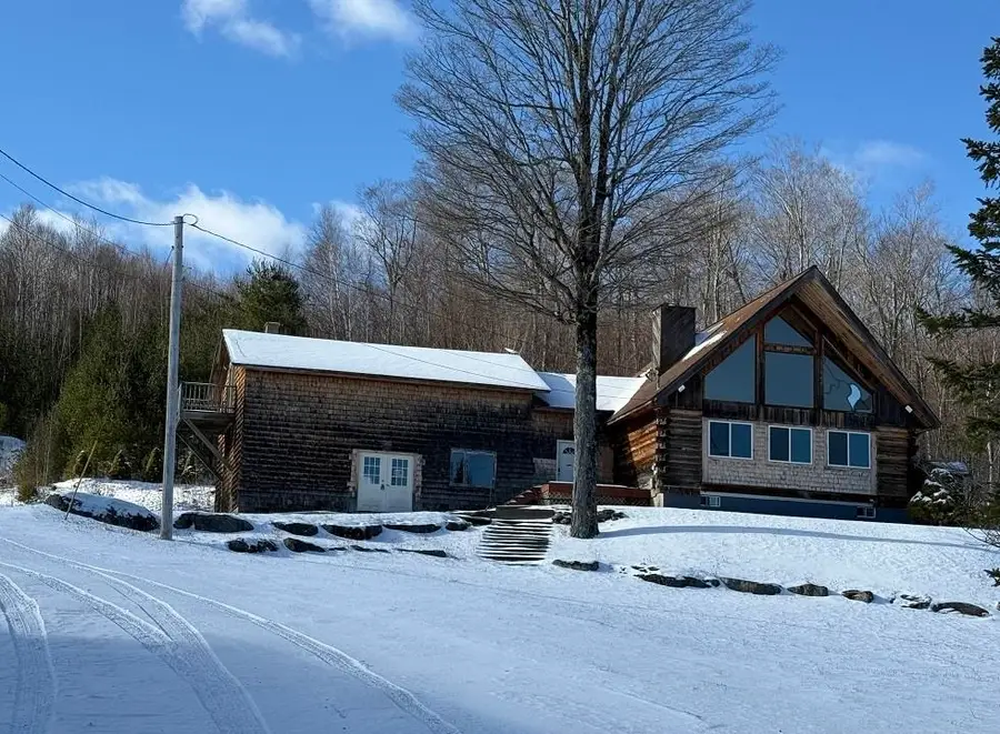 306 Sparrow Drive, Stamford, VT 05352 - Image #2