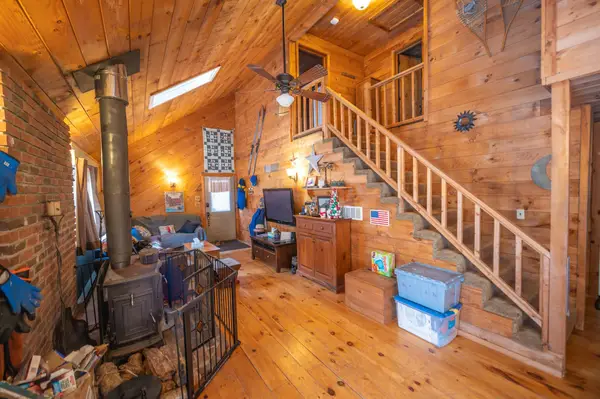 96 Oak Hill Road, Wardsboro, VT 05355