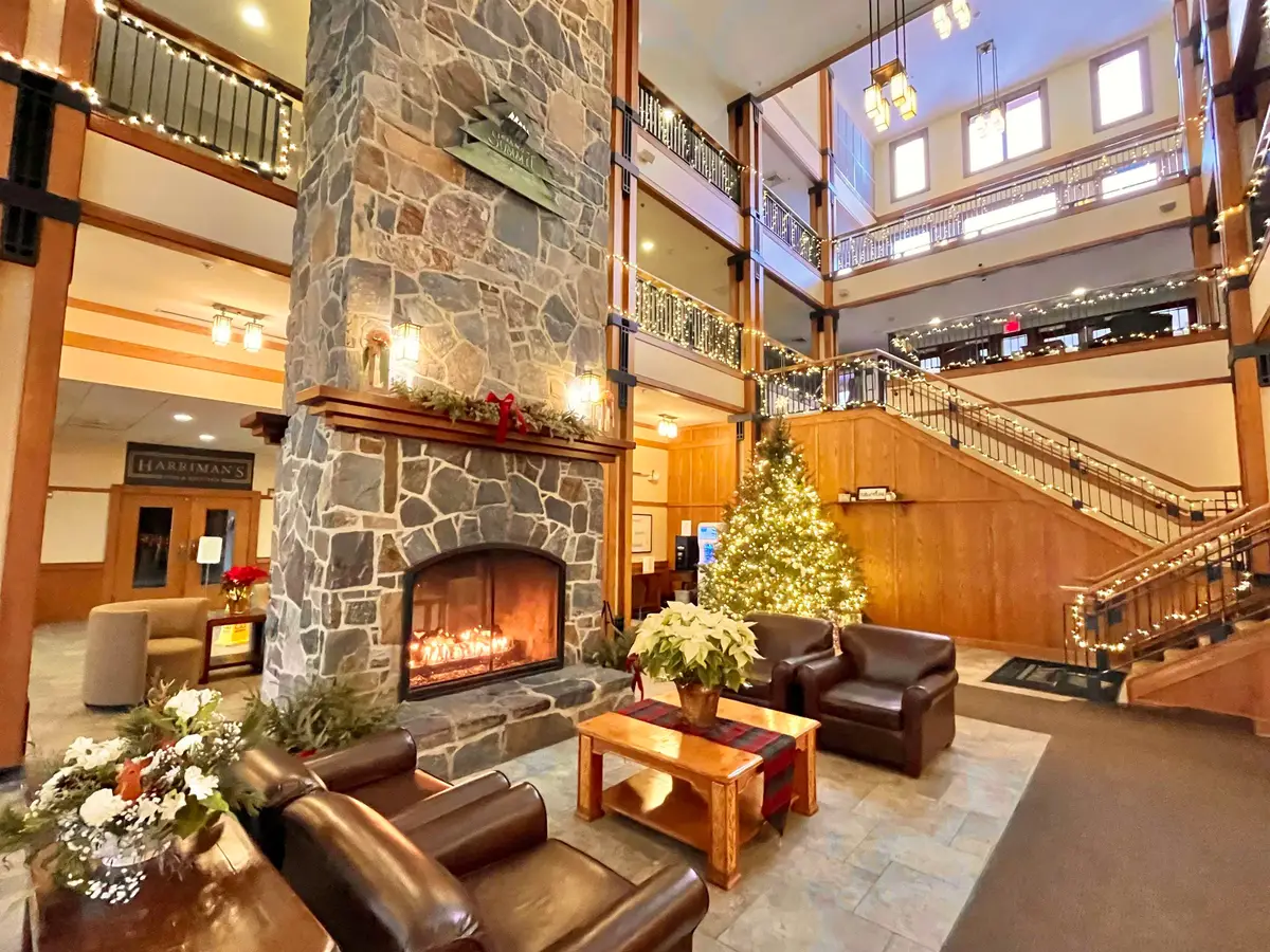 250/252 Q4, 89 Grand Summit Way, Dover, VT 05356 - Image #1