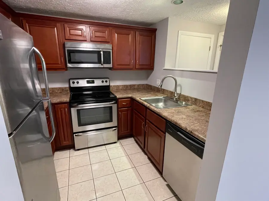 12 Victoria Drive, Merrimack, NH 03054 - Image #3