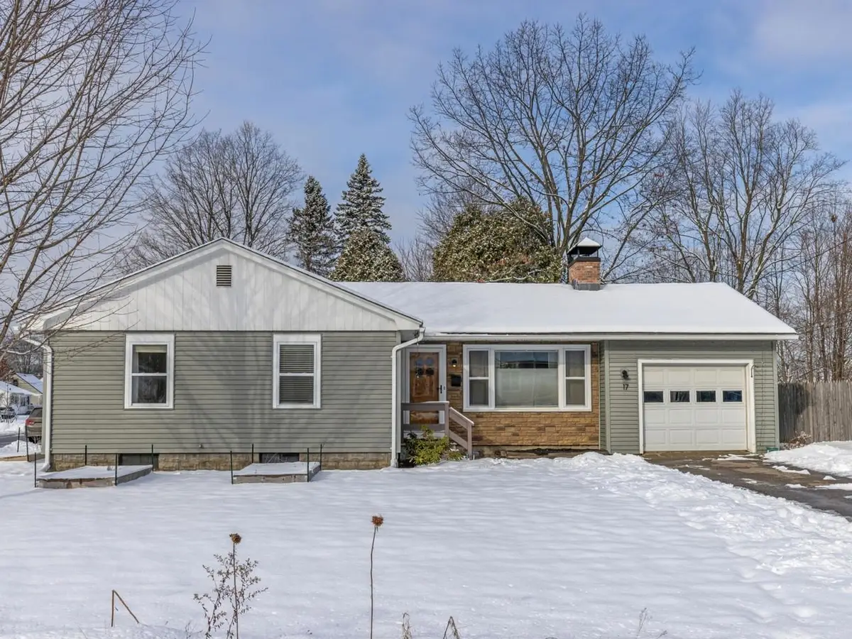 17 South Summit Street, Essex Junction, VT 05452 - Image #1