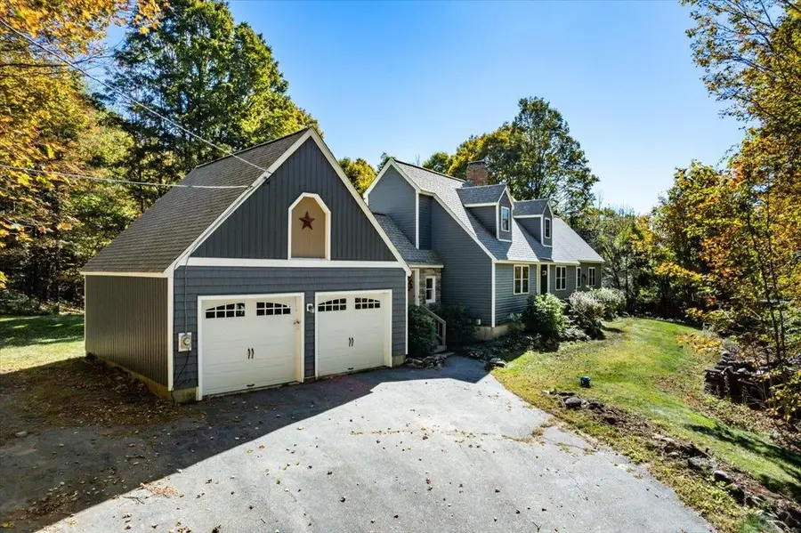 213 Joe English Road, New Boston, NH 03070 - Image #3