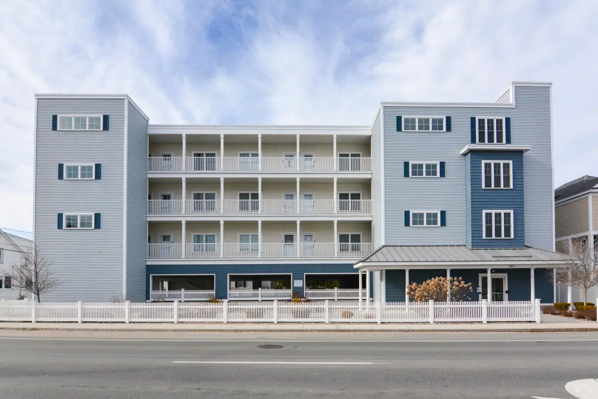 180 Ashworth Avenue #105, Hampton, NH 03842 - Image #1