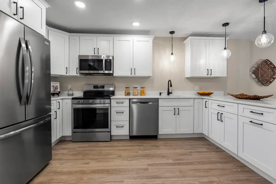 51 River Front Drive #3, Manchester, NH 03102 - Image #2