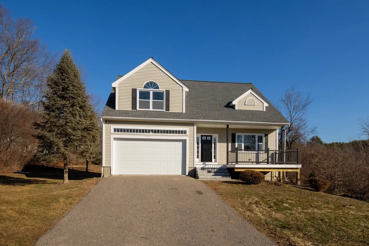 26 Moffat Street, Portsmouth, NH 03801 - Image #1