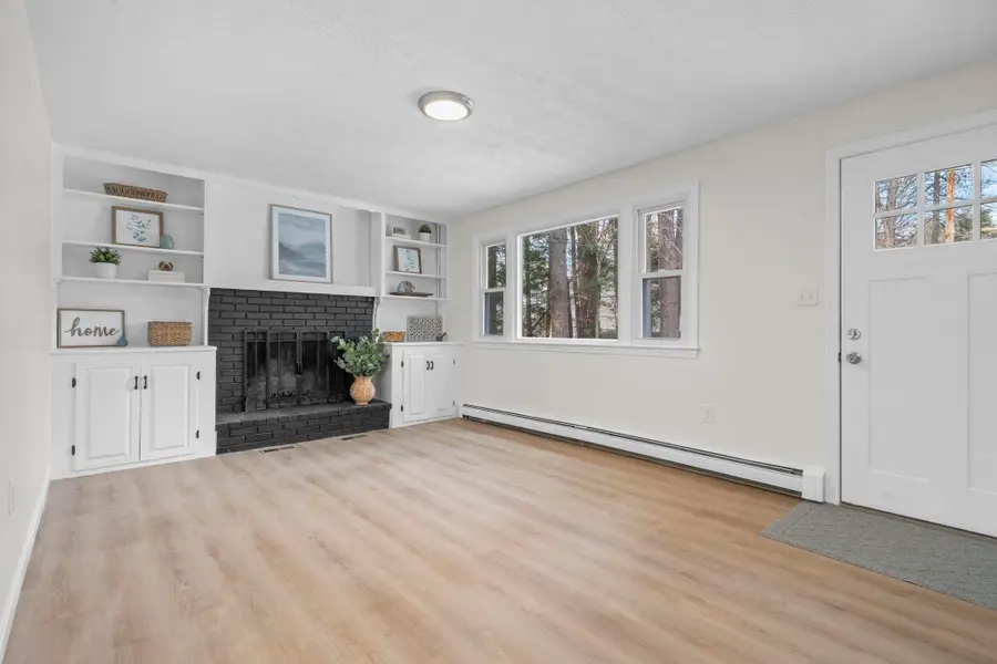 23 Westwood Lane, Henniker, NH 03242 - Image #3