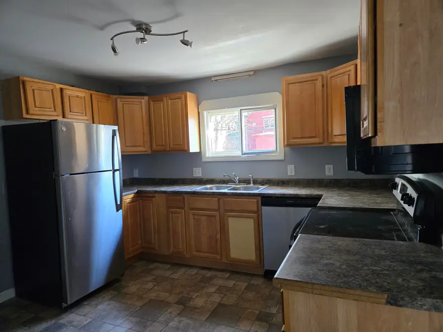 452 MANCHESTER Street, Manchester, NH 03103 - Image #3