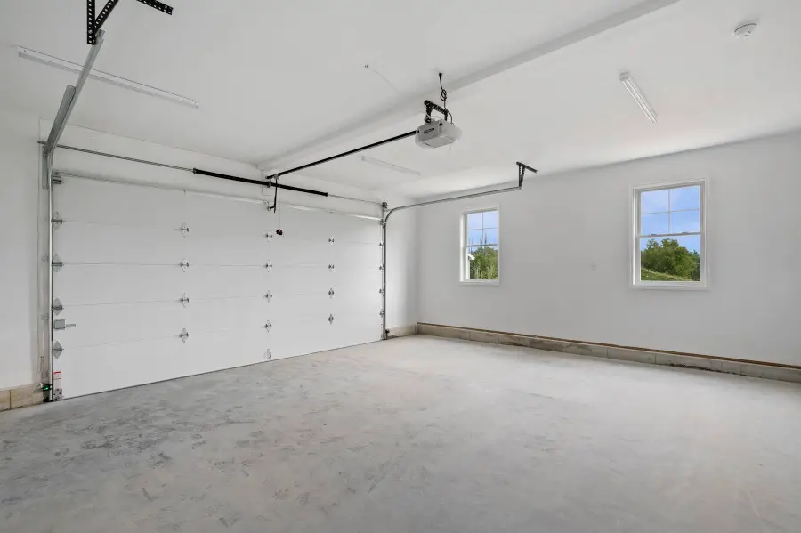 21 Crestview Way, Raymond, NH 03077 - Image #3