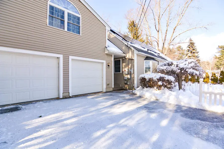 14 Millbrook Drive, Nashua, NH 03062 - Image #3