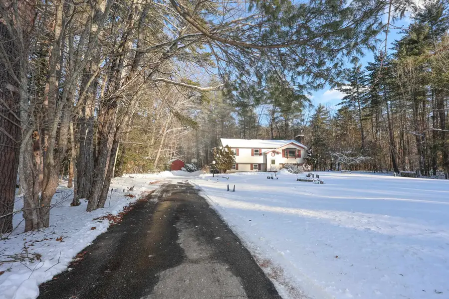 40 Clifton Road, Bedford, NH 03110 - Image #2