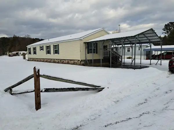 19 SPRUCE PARK Drive, Plainfield, NH 03781