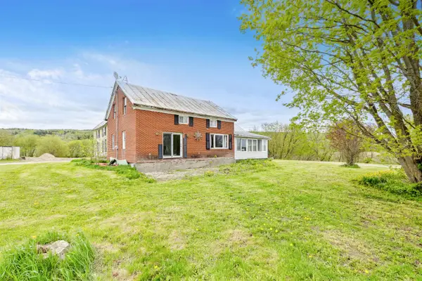 560 River Road, Berkshire, VT 05457