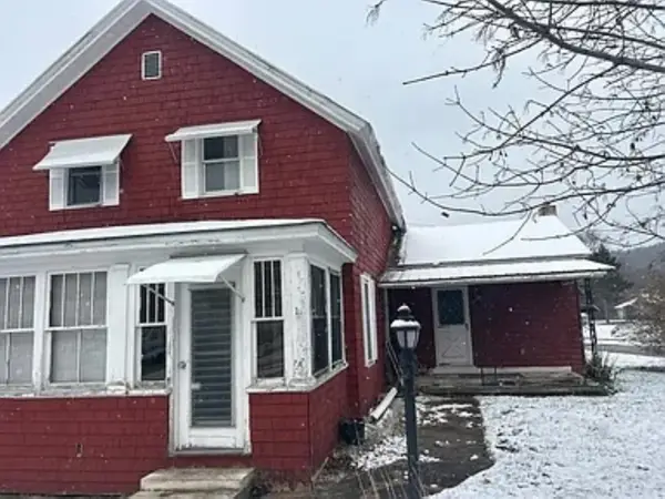 11 Fairview Avenue, West Rutland, VT 05777